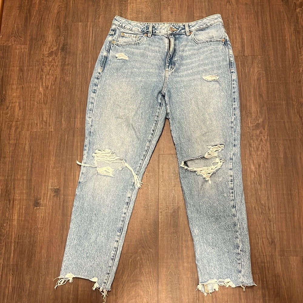 Garage Ripped Mom Jeans
